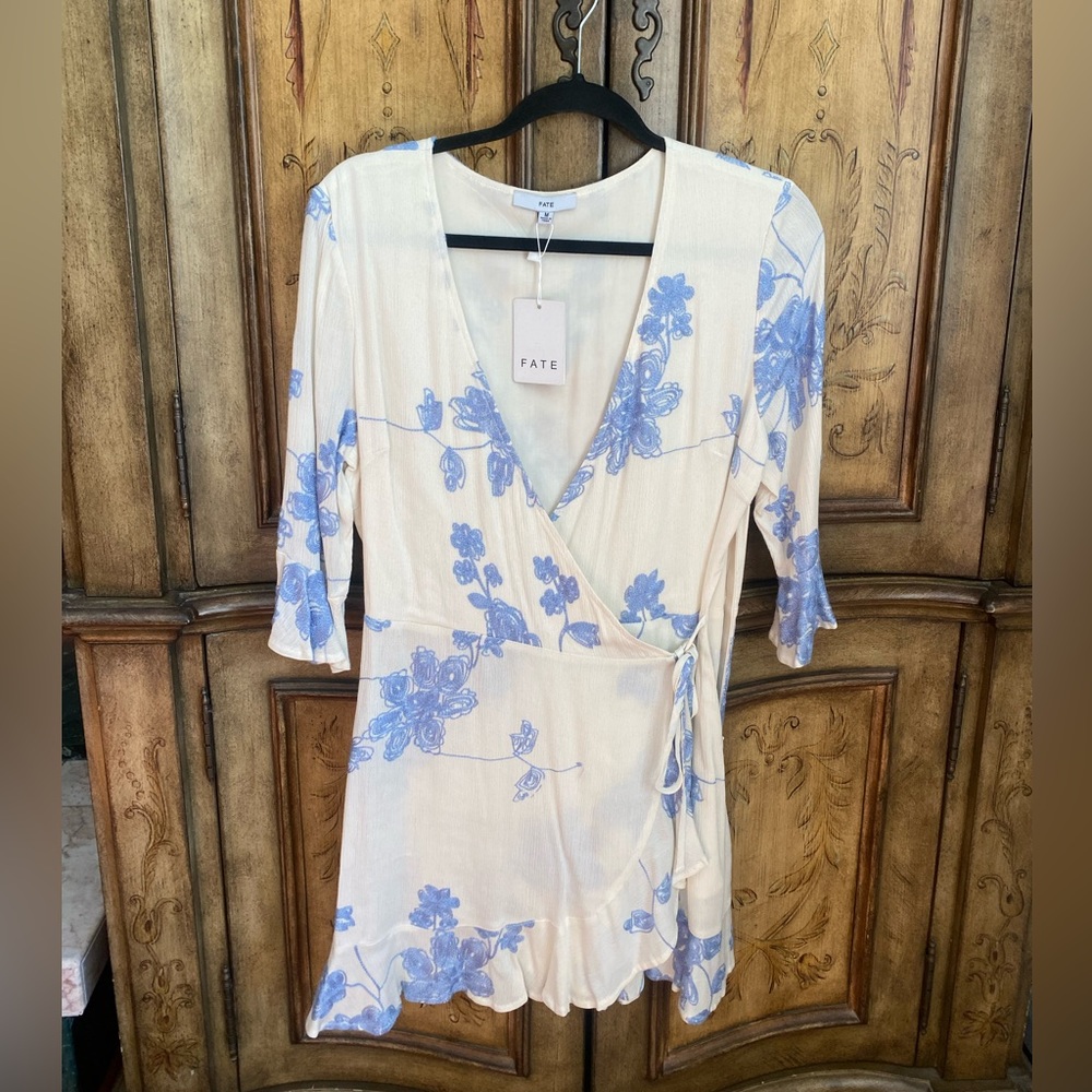 Fate NEVER WORN with price tags on wrap dress with built in shorts/skort.